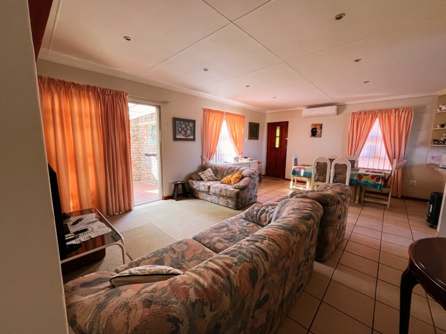 3 Bedroom Property for Sale in Strelitzia Park Eastern Cape